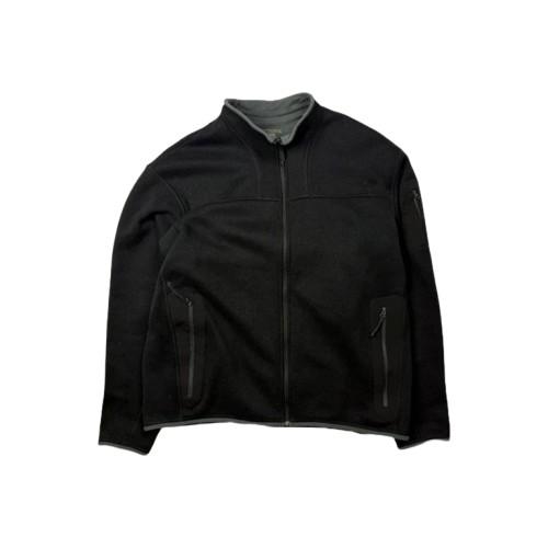 Arcteryx szary polar z kołnierzem i małym logo